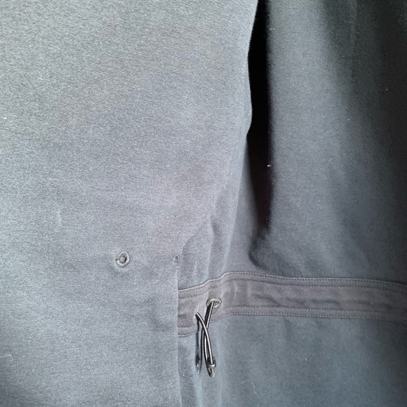 Nike Tech Fleece Cape - Picture 4 of 7